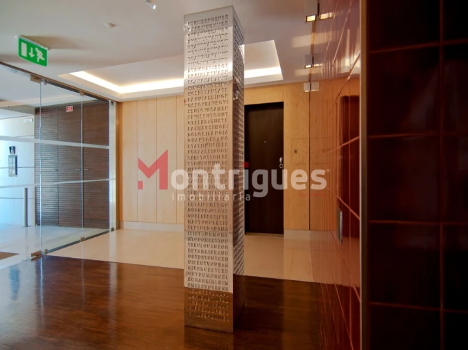 Apartamento T3 para Arrendamento em Benfica Foto 14