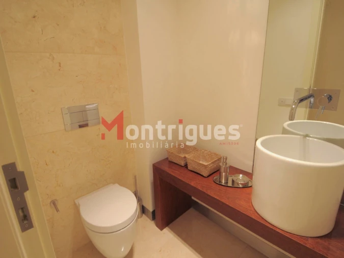 Apartamento T3 para Arrendamento em Benfica Foto 6