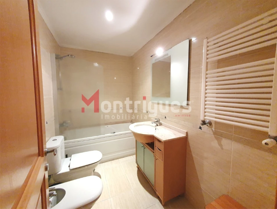 Apartamento T1 para Arrendamento em Parque das Nações Foto 11