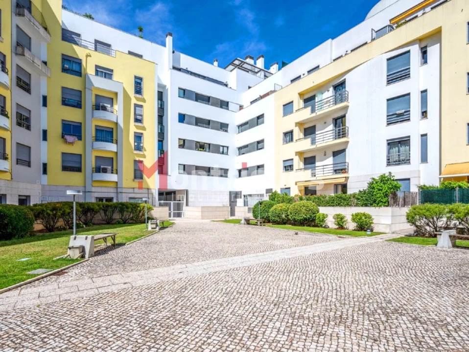 Apartamento T1 para Arrendamento em Parque das Nações Foto 1