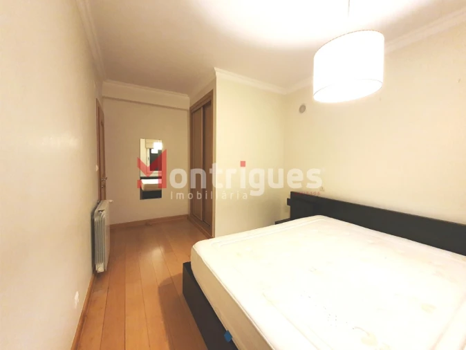 Apartamento T1 para Arrendamento em Parque das Nações Foto 9