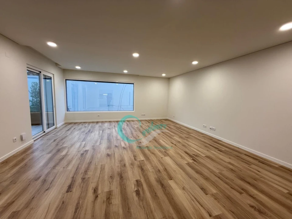 Apartamento T2 para Venda em Santa Clara Foto 1