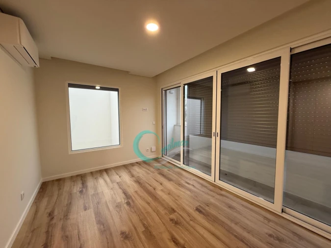 Apartamento T2 para Venda em Santa Clara Foto 9