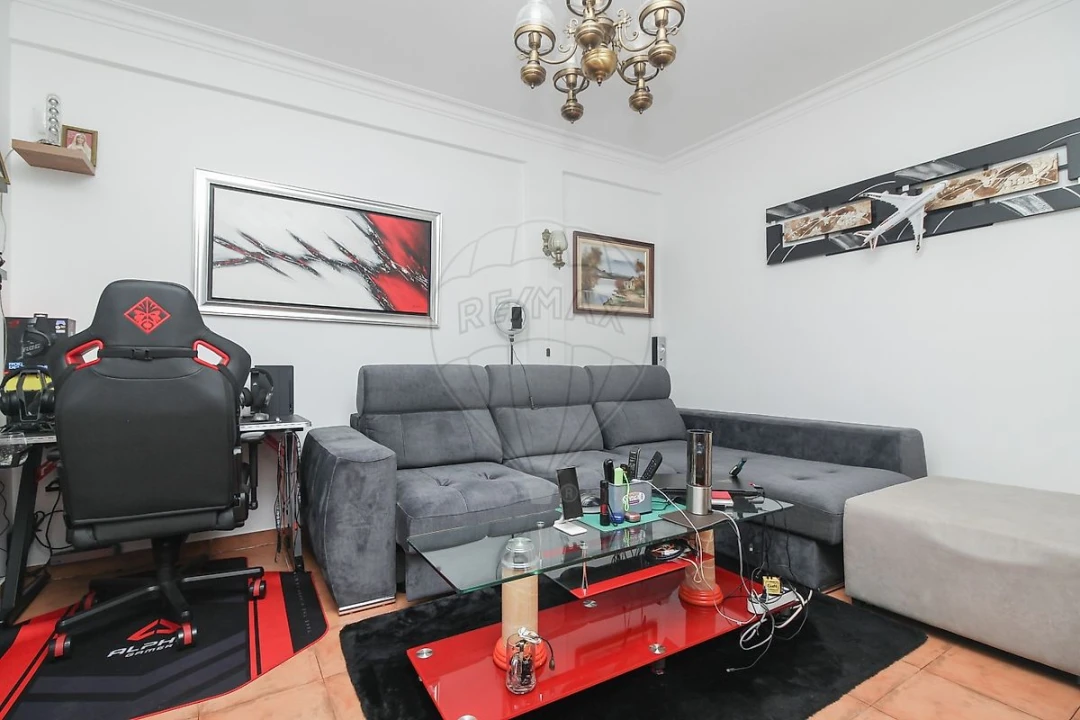 Apartamento T1 para Venda em Alhandra, São João dos Montes e Calhandriz Foto 1