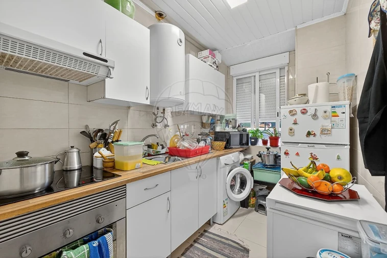 Apartamento T1 para Venda em Barreiro e Lavradio Foto 3