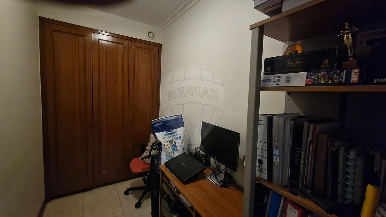 Apartamento T2 para Venda em Mafamude e Vilar do Paraíso Foto 12