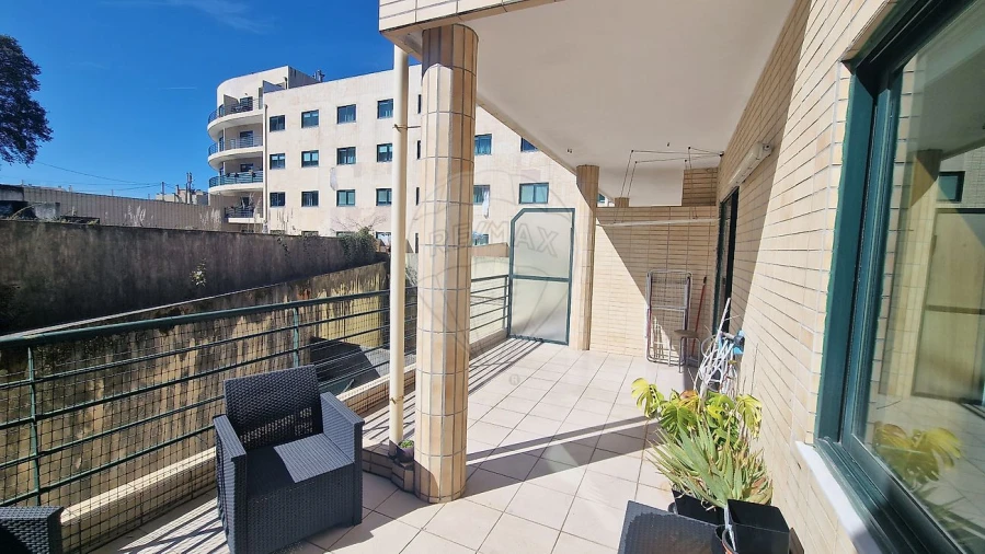 Apartamento T2 para Venda em Mafamude e Vilar do Paraíso Foto 26