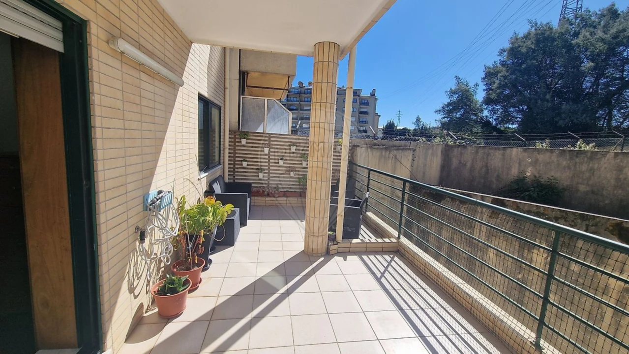 Apartamento T2 para Venda em Mafamude e Vilar do Paraíso Foto 27