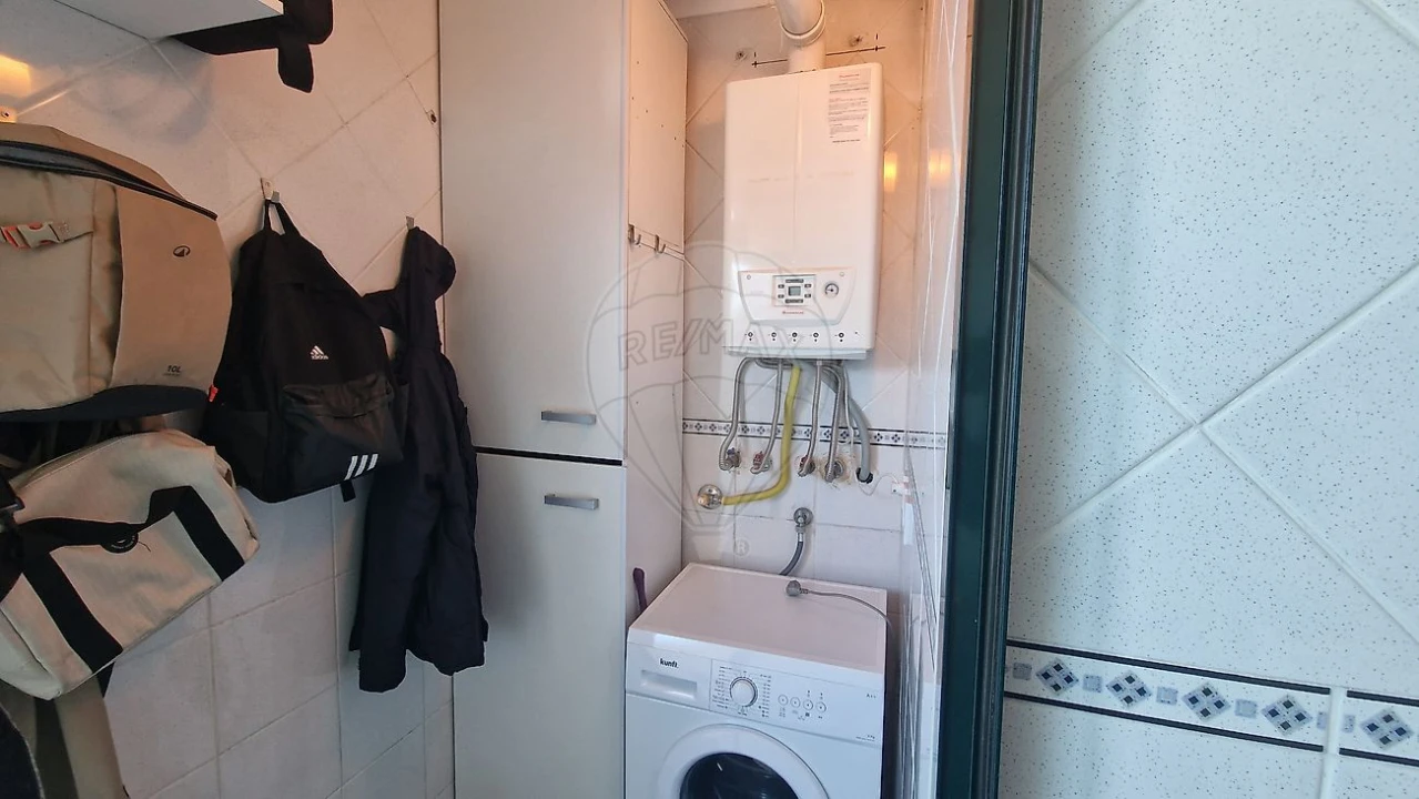 Apartamento T2 para Venda em Mafamude e Vilar do Paraíso Foto 13