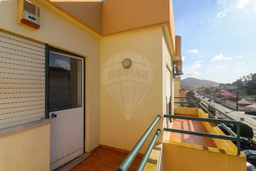 Apartamento T2 para Venda em Malveira e São Miguel de Alcainça Foto 12