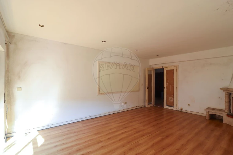 Apartamento T2 para Venda em Malveira e São Miguel de Alcainça Foto 7