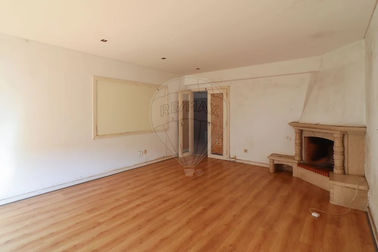 Apartamento T2 para Venda em Malveira e São Miguel de Alcainça Foto 8