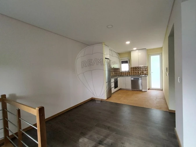 Moradia T3 para Arrendamento em Requeixo, Nossa Senhora de Fátima e Nariz Foto 20