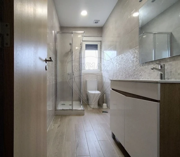 Moradia T3 para Arrendamento em Requeixo, Nossa Senhora de Fátima e Nariz Foto 19