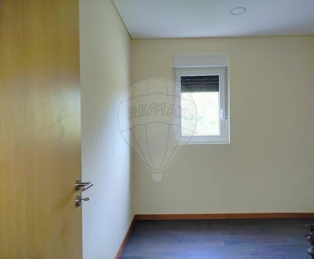 Moradia T3 para Arrendamento em Requeixo, Nossa Senhora de Fátima e Nariz Foto 15