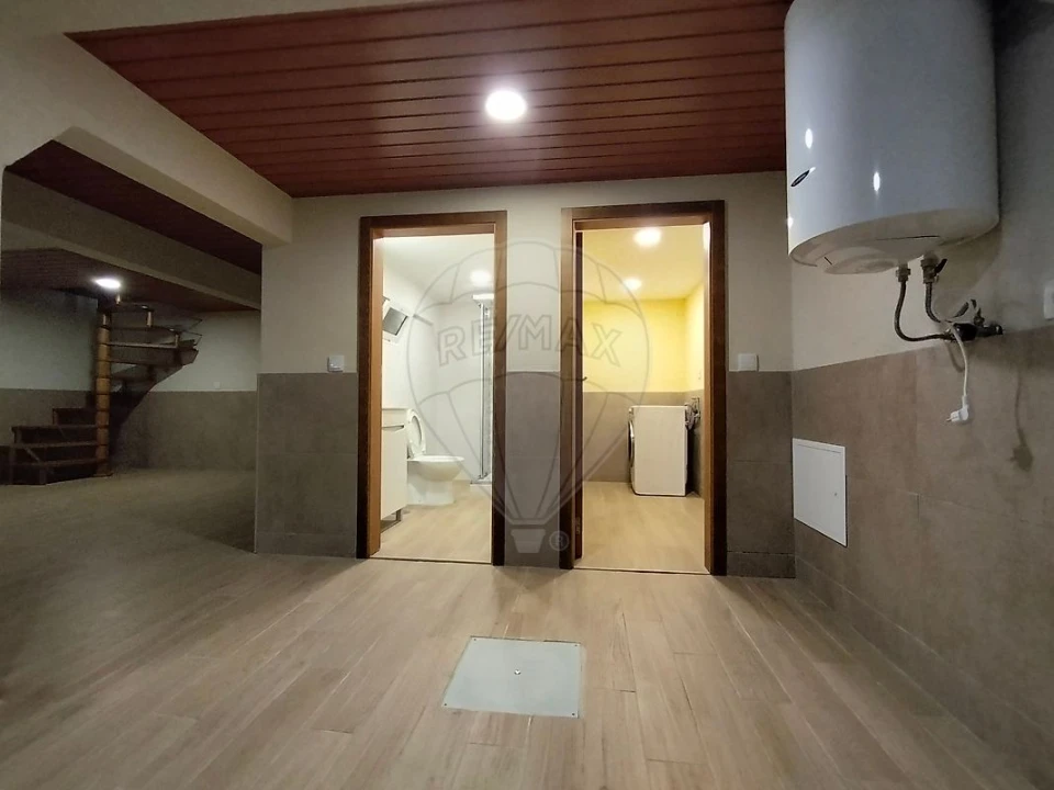 Moradia T3 para Arrendamento em Requeixo, Nossa Senhora de Fátima e Nariz Foto 6