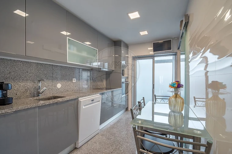 Apartamento T2 para Venda em Custóias, Leça do Balio e Guifões Foto 4