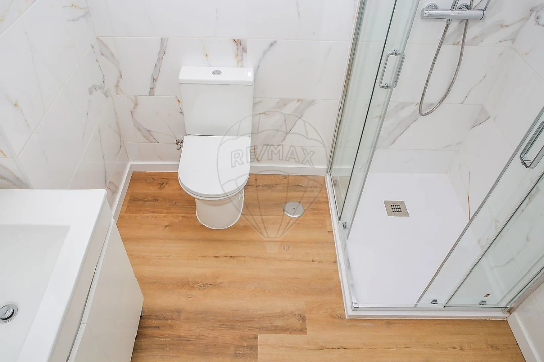 Apartamento T1 para Venda em Carregado e Cadafais Foto 20