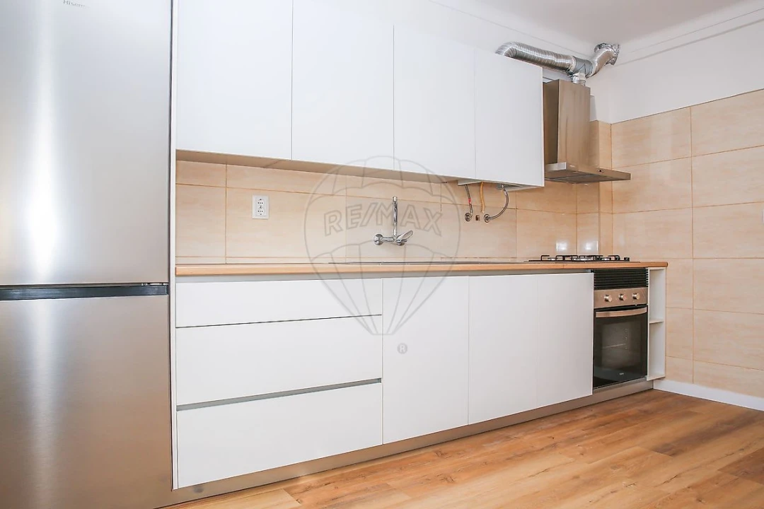 Apartamento T1 para Venda em Carregado e Cadafais Foto 28