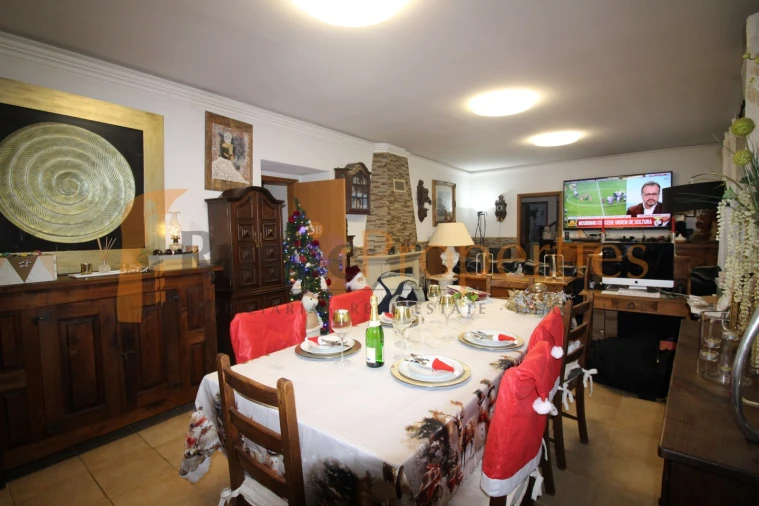 Moradia T4 para Venda em São Brás de Alportel Foto 9