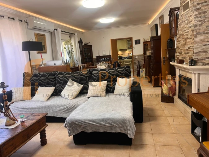 Moradia T4 para Venda em São Brás de Alportel Foto 5