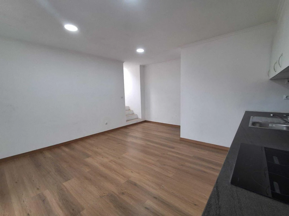 Moradia T2 para Venda em Loures Foto 2