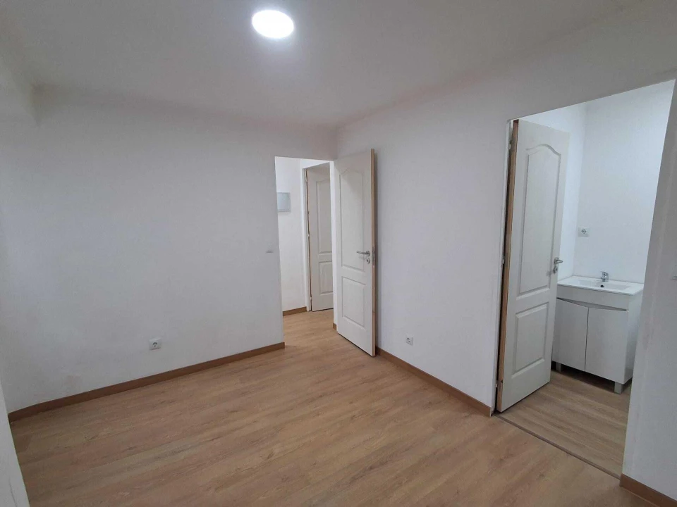 Moradia T2 para Venda em Loures Foto 6