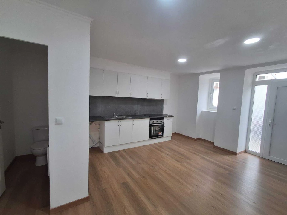 Moradia T2 para Venda em Loures Foto 4