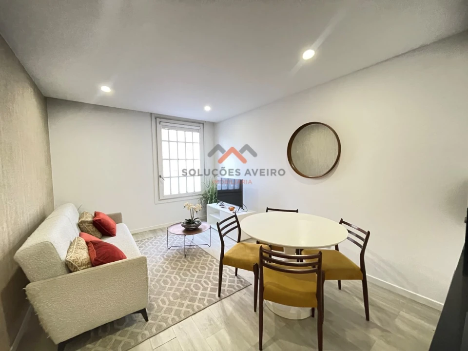 Apartamento T1 para Venda em Glória e Vera Cruz Foto 4