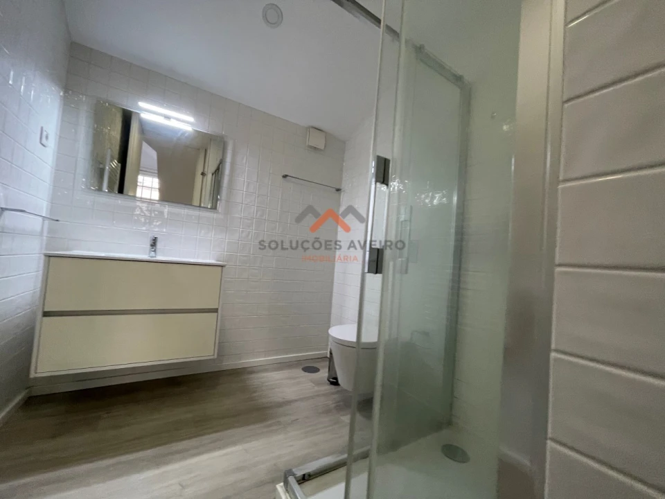 Apartamento T1 para Venda em Glória e Vera Cruz Foto 15