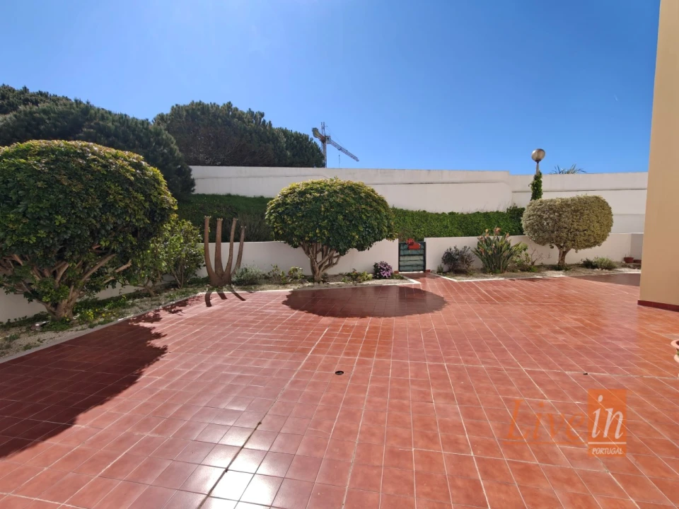 Apartamento T1 para Venda em Ericeira Foto 17