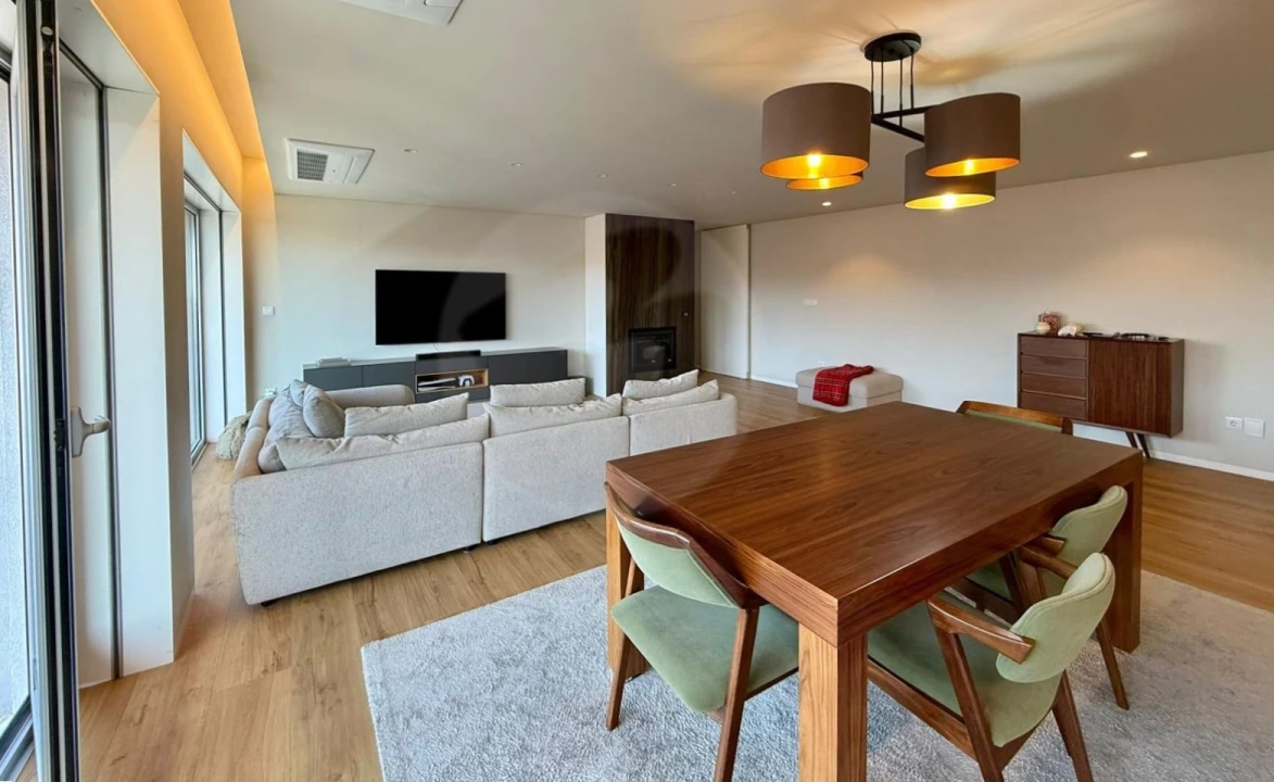 Apartamento T3 para Venda em Póvoa de Varzim, Beiriz e Argivai Foto 4