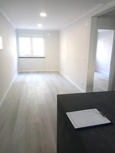 Apartamento T2 para Venda em Benfica