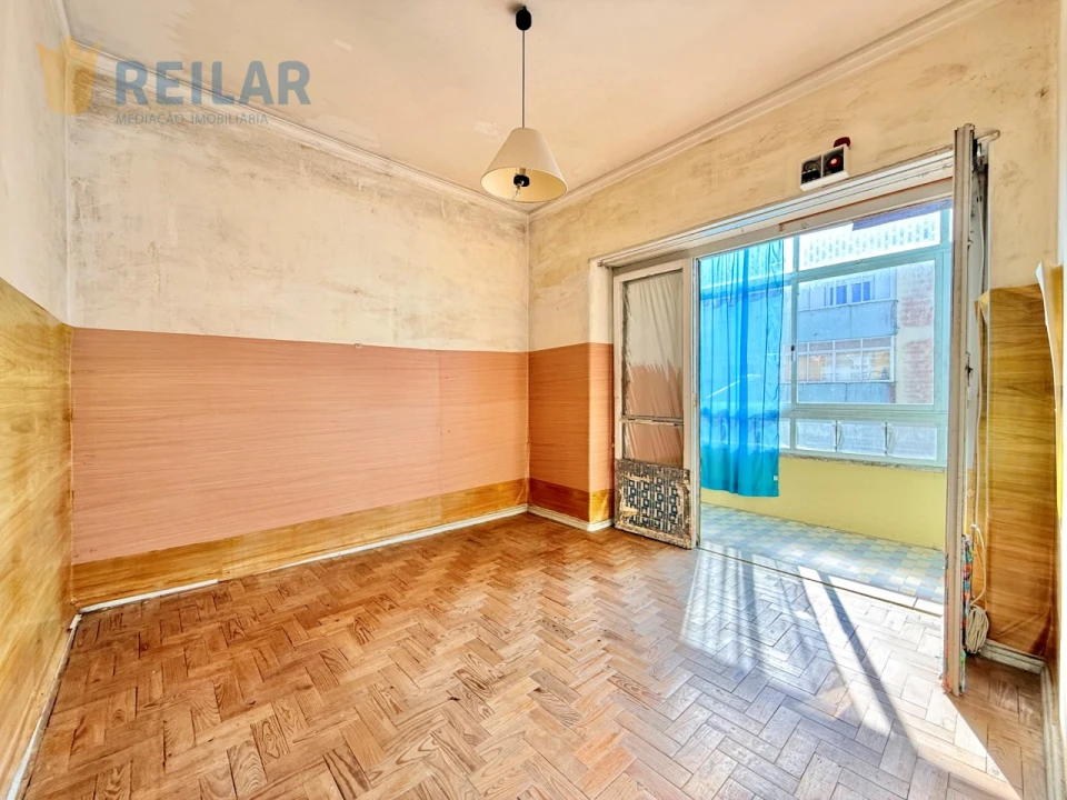 Apartamento T3 para Venda em Agualva e Mira-Sintra Foto 5