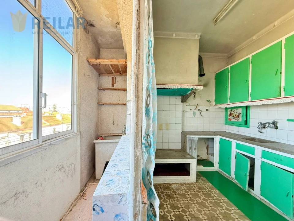 Apartamento T3 para Venda em Agualva e Mira-Sintra Foto 6