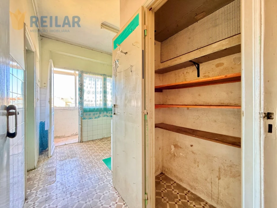 Apartamento T3 para Venda em Agualva e Mira-Sintra Foto 18