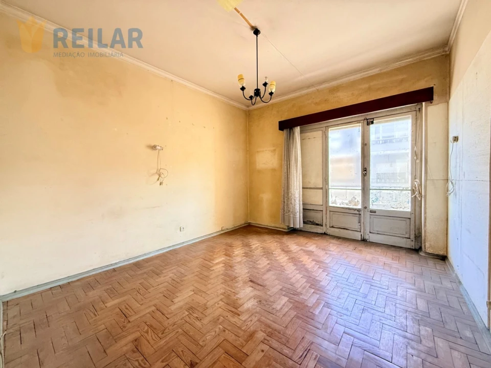Apartamento T3 para Venda em Agualva e Mira-Sintra Foto 9