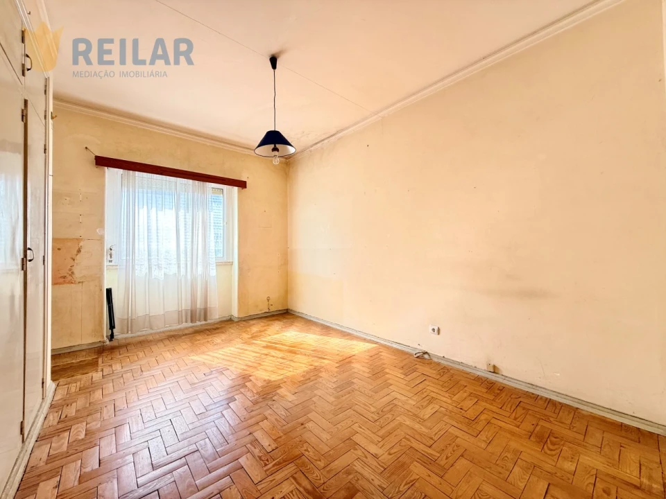 Apartamento T3 para Venda em Agualva e Mira-Sintra Foto 7