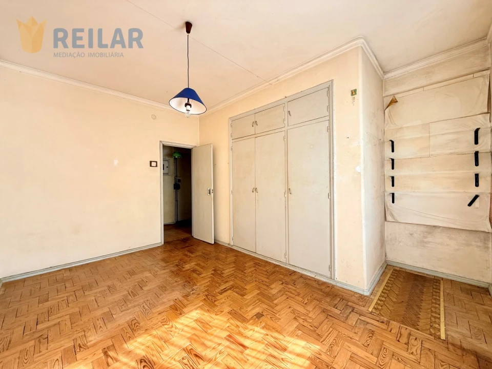 Apartamento T3 para Venda em Agualva e Mira-Sintra Foto 23