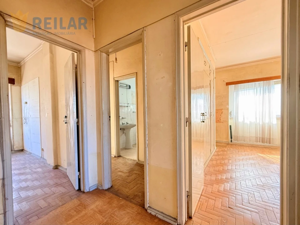 Apartamento T3 para Venda em Agualva e Mira-Sintra Foto 31