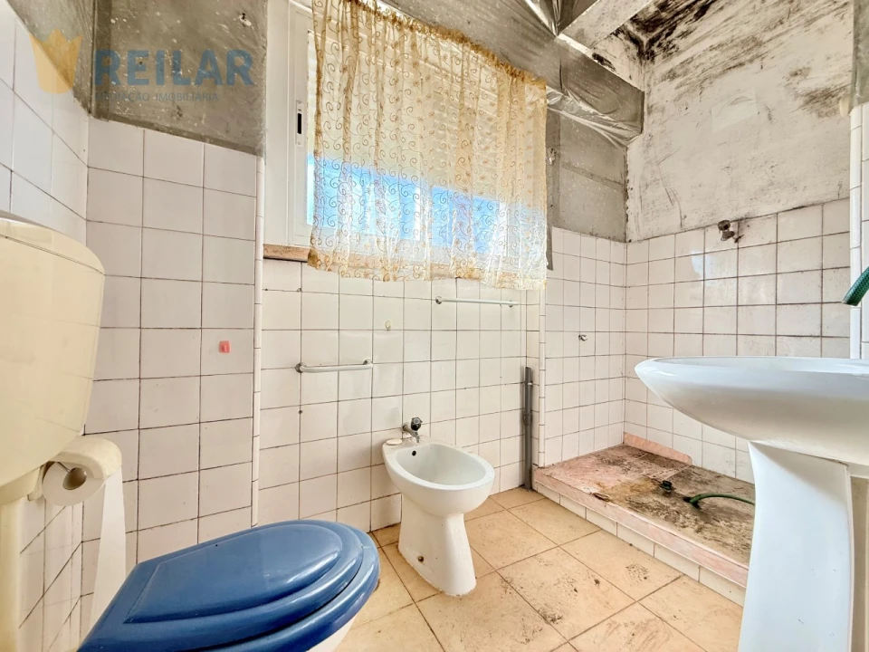 Apartamento T3 para Venda em Agualva e Mira-Sintra Foto 35