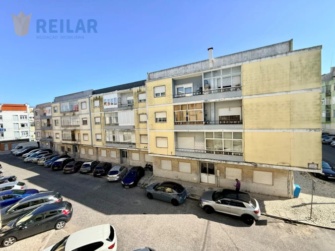Apartamento T3 para Venda em Agualva e Mira-Sintra Foto 37