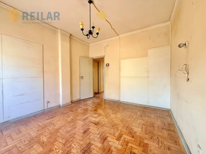 Apartamento T3 para Venda em Agualva e Mira-Sintra Foto 12