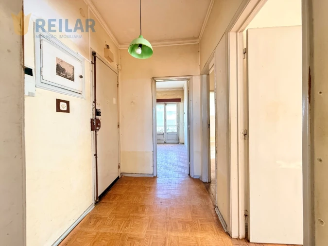 Apartamento T3 para Venda em Agualva e Mira-Sintra Foto 28