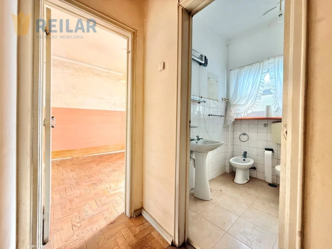 Apartamento T3 para Venda em Agualva e Mira-Sintra Foto 33