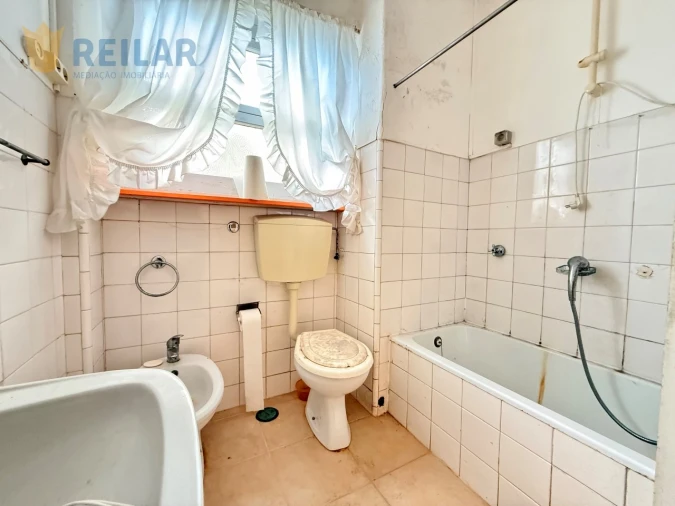 Apartamento T3 para Venda em Agualva e Mira-Sintra Foto 34