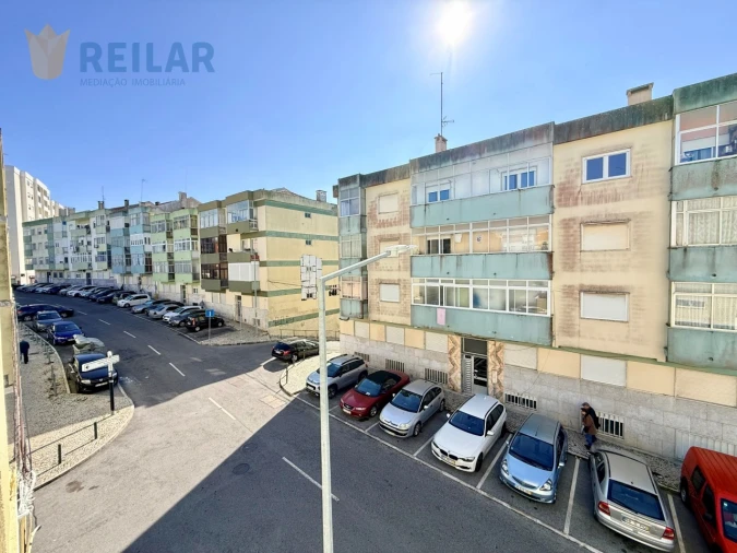 Apartamento T3 para Venda em Agualva e Mira-Sintra Foto 40