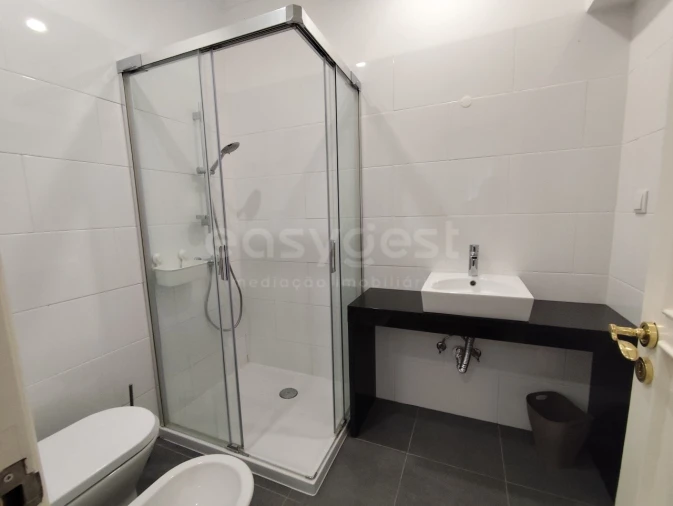 Moradia T2 para Arrendamento em Algueirão-Mem Martins Foto 10