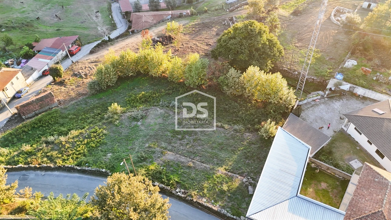 Terreno para Venda em Cristelos, Boim e Ordem Foto 2