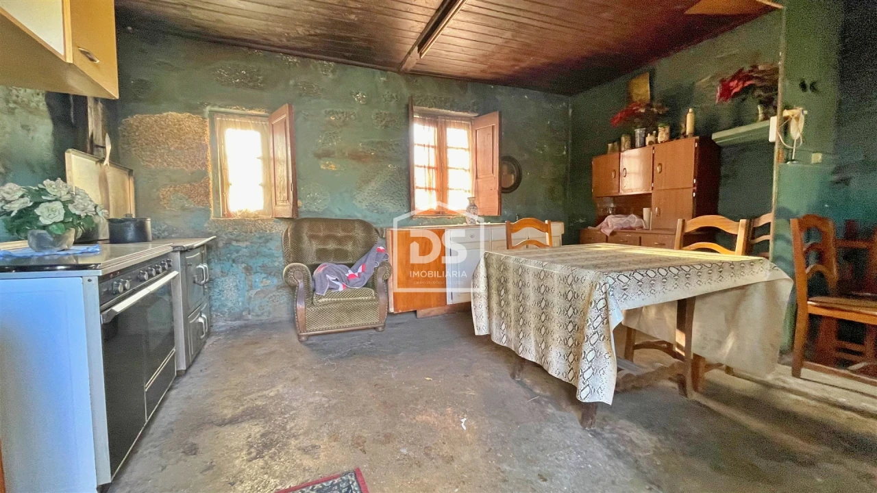 Moradia T3 para Venda em Sousela Foto 11